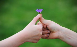 分手对方决绝怎么挽回,决绝分手后如何挽回对方