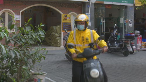 女孩挽回外卖小哥视频,女孩成功挽回外卖小哥，感人现场