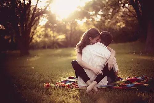 女朋友挽回异地恋,异地恋挽回，如何重拾女友心？