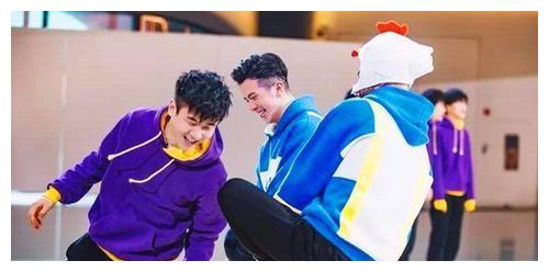 媳妇跪地挽回老公,妻子下跪挽回丈夫的爱