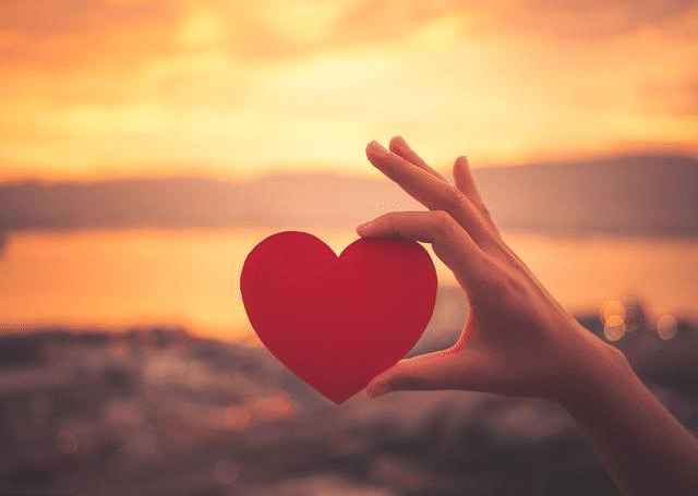 曾经不珍惜的人怎么挽回，如何挽回曾经错失的爱情？