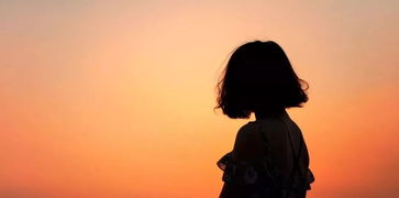 想挽回她晚了,你太晚了，如何挽回她？