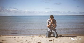 男人单膝下跪挽回,如何通过向女友求婚来挽回爱情