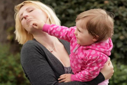 怎样挽回孩子同性倾向,如何解决孩子的同性倾向