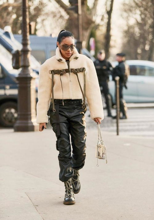 水瓶女绝交怎么挽回,挽回水瓶女友谊的正确方法