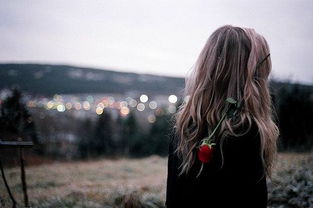 纠缠前女友挽回她,挽回前女友：如何化解纠缠