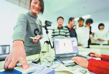 怎么挽回高考家庭女儿,高考失利，如何帮女儿挽回？