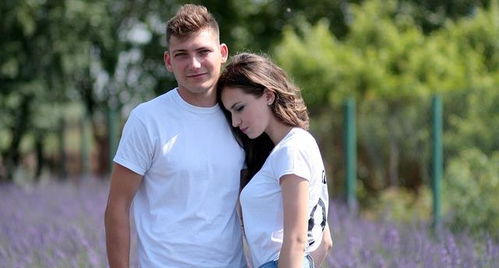 挽回女朋友直接抱住,怎样才能成功拥抱女友？