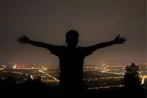 双子被背叛如何挽回,双子座遭背叛后的自我救赎